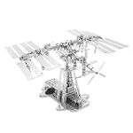 Explorando el Espacio: Comparativa de Instrumentos de Observación Ópticos Usados en la Estación Espacial Internacional